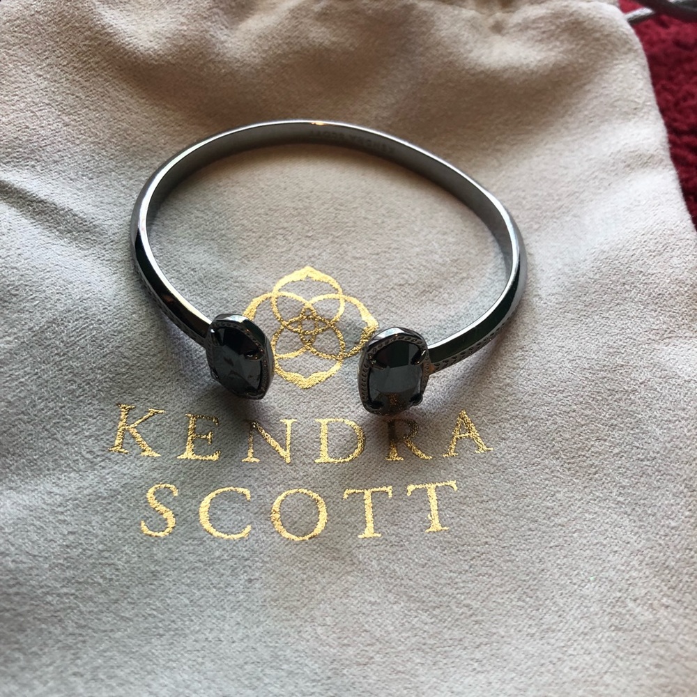 Elton Bracelet In Black Mother of Pearl